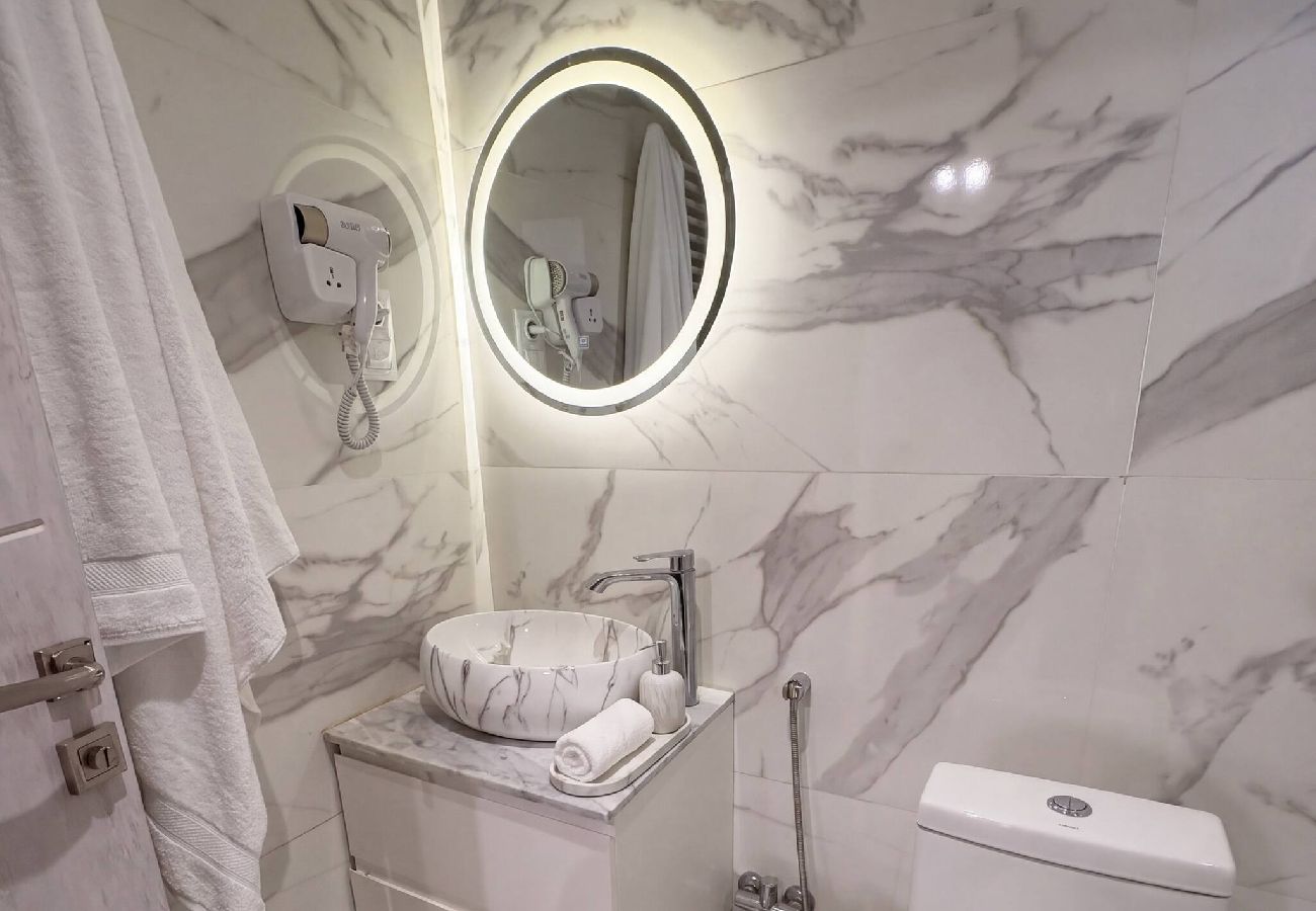 Apartment in Algiers - Le Scenario | jacuzzi chauffant | haut standing