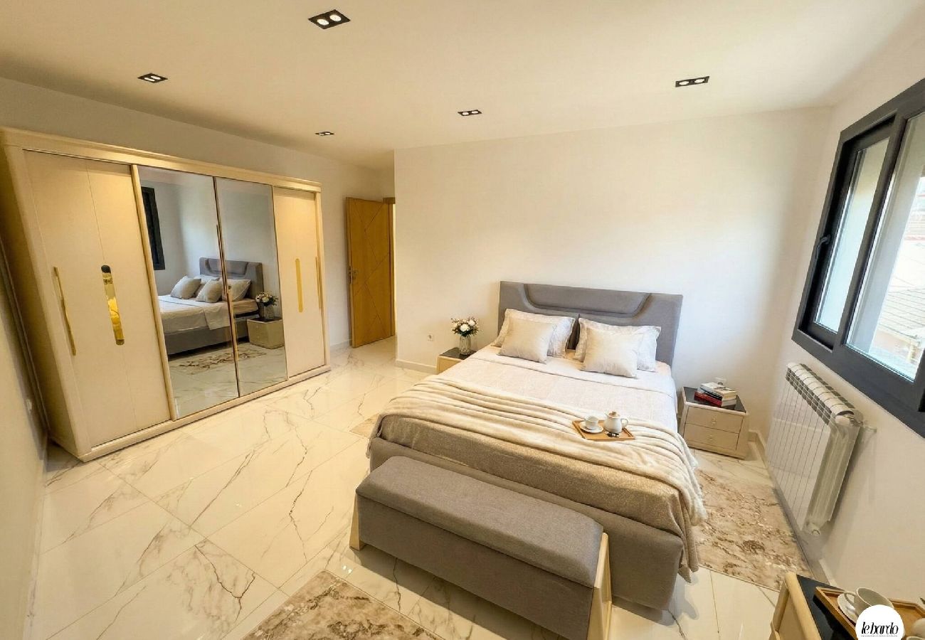 Appartement à  - Residence Privee Kolea | mer et antiques