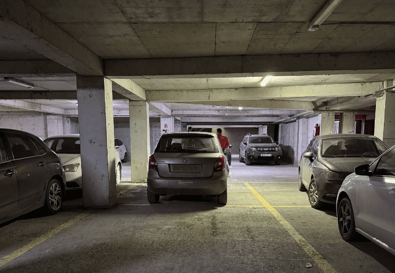 Appartement à  - le marbre | Haut Standing | Parking et sécurité